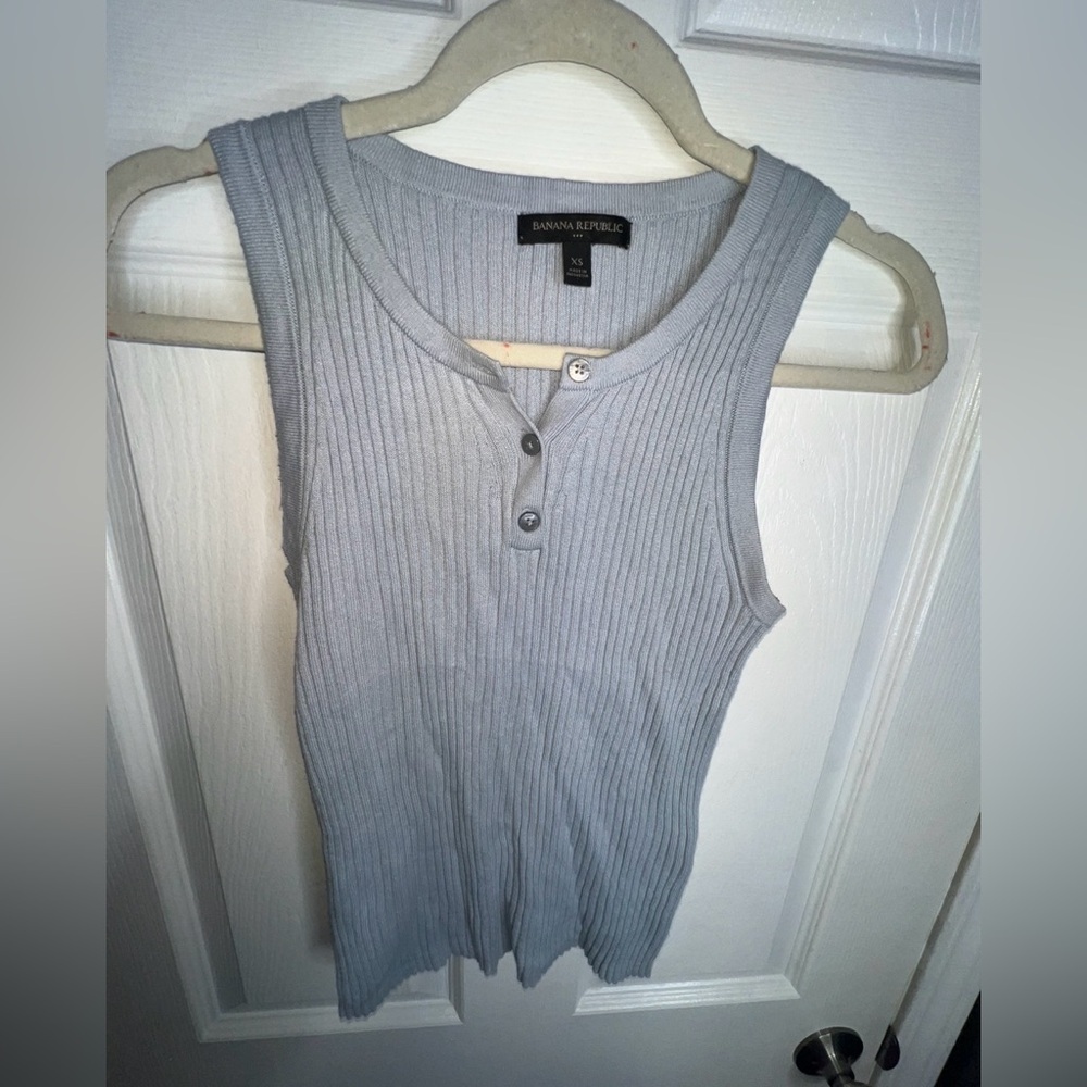 Banana Republic Women’s X Small Light Blue Cotton Knit Ribbed Henley Tank Top XS - Picture 2 of 13